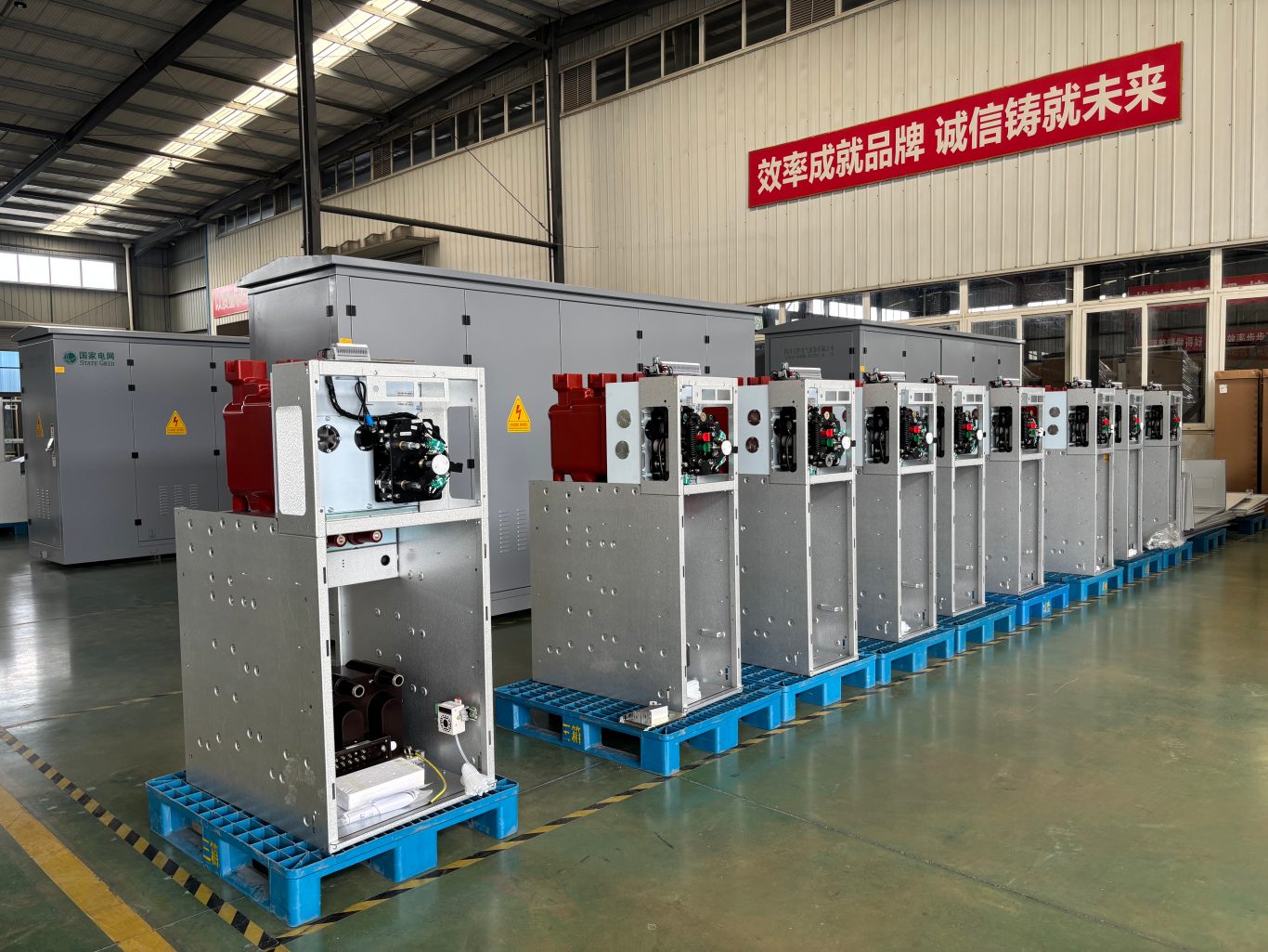 Gas‑insulated switchgear internal mechanism close‑up