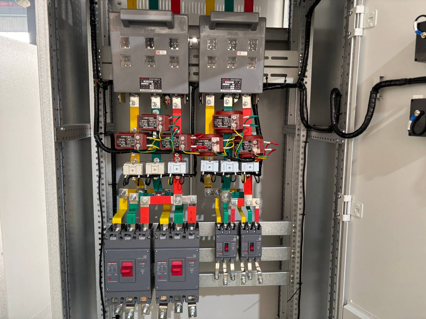 Low‑voltage cabinet wiring humidity corrosion risk