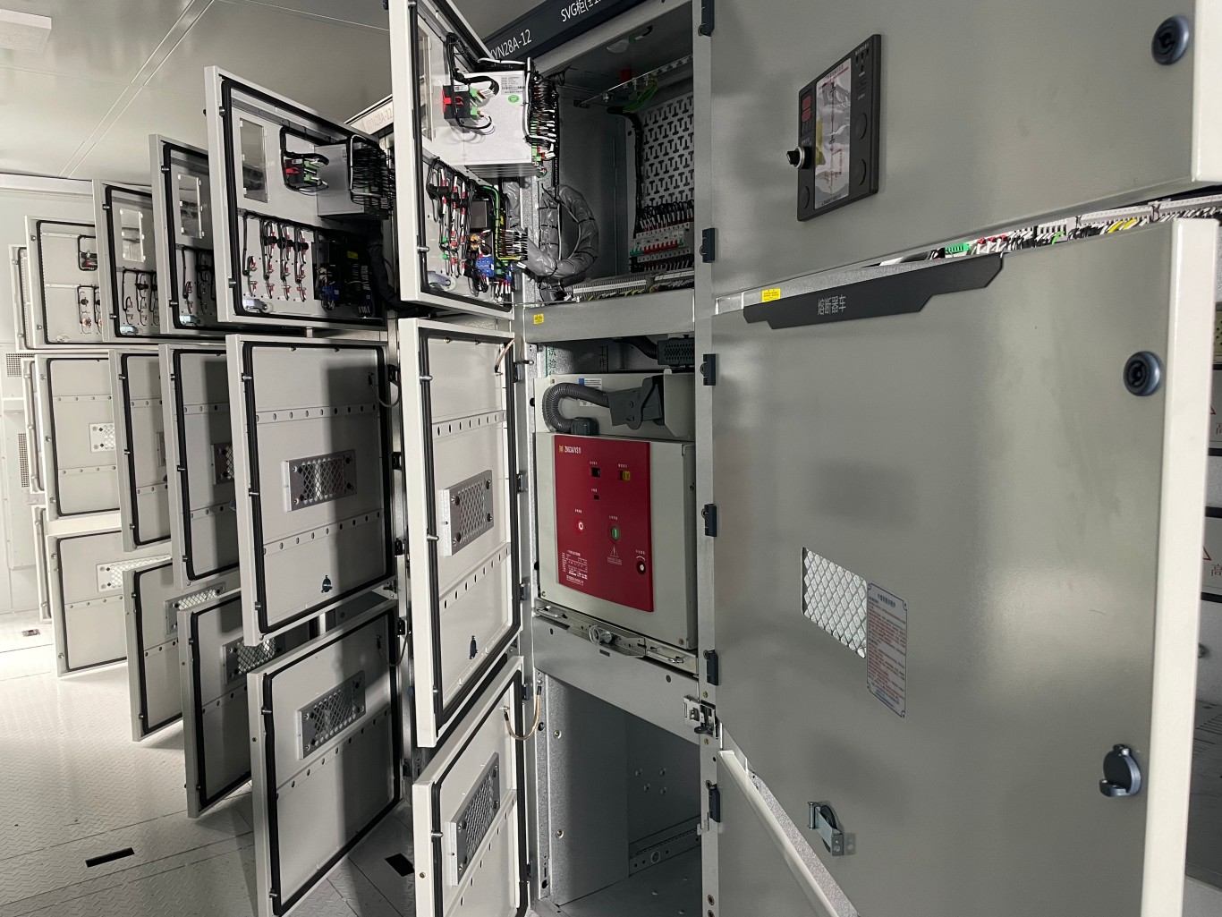 Row of KYN28A-12 medium voltage switchgear equipped with vacuum circuit breakers