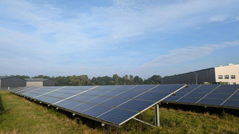 Solar Power Plants Near Industrial Buildings Solar Power Plants Near Industrial Buildings