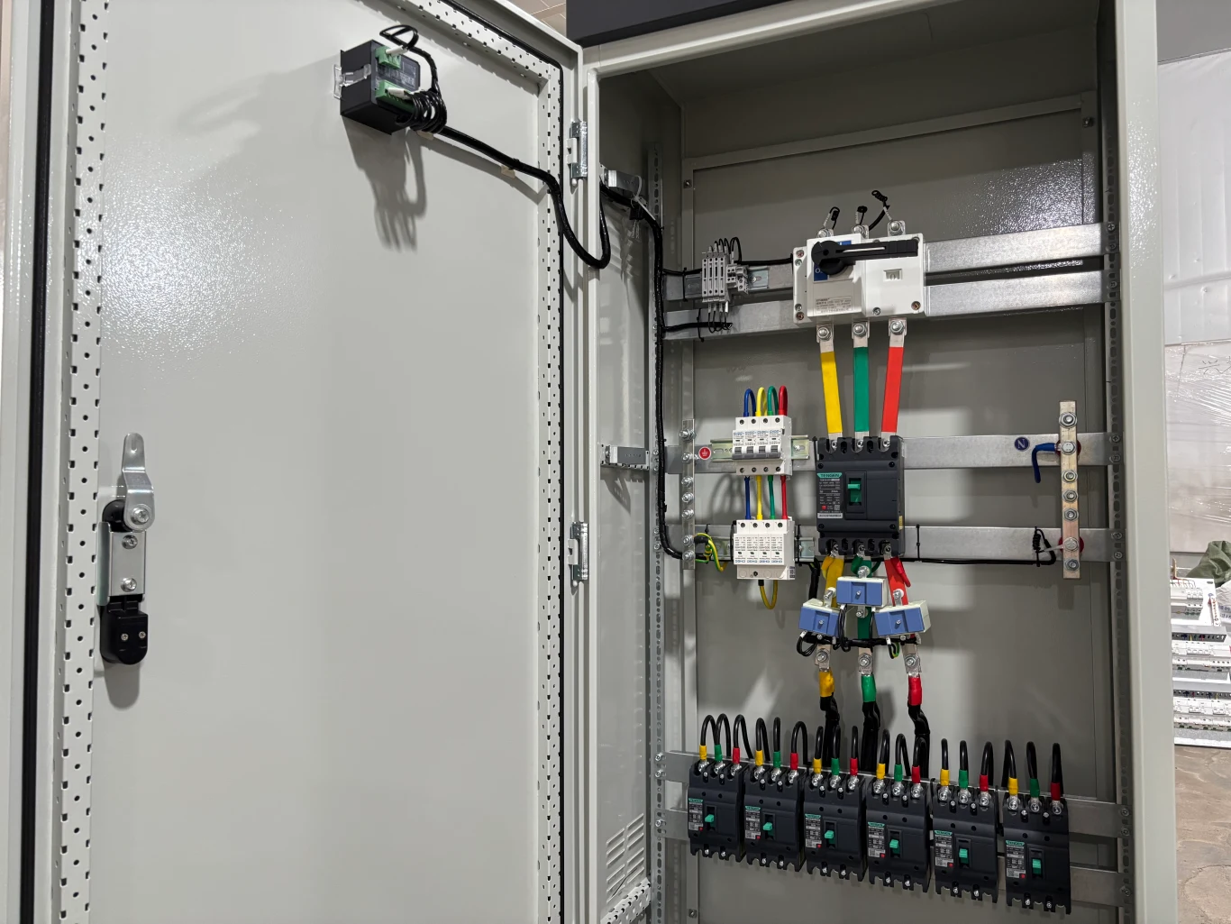 low voltage distribution board internal wiring