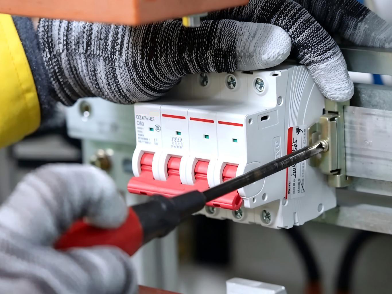 miniature circuit breakers testing