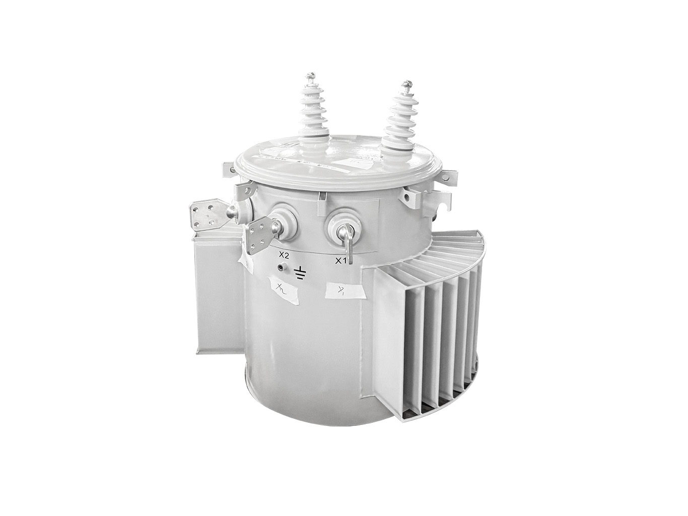 pole-mounted distribution transformers for commrcial buildings