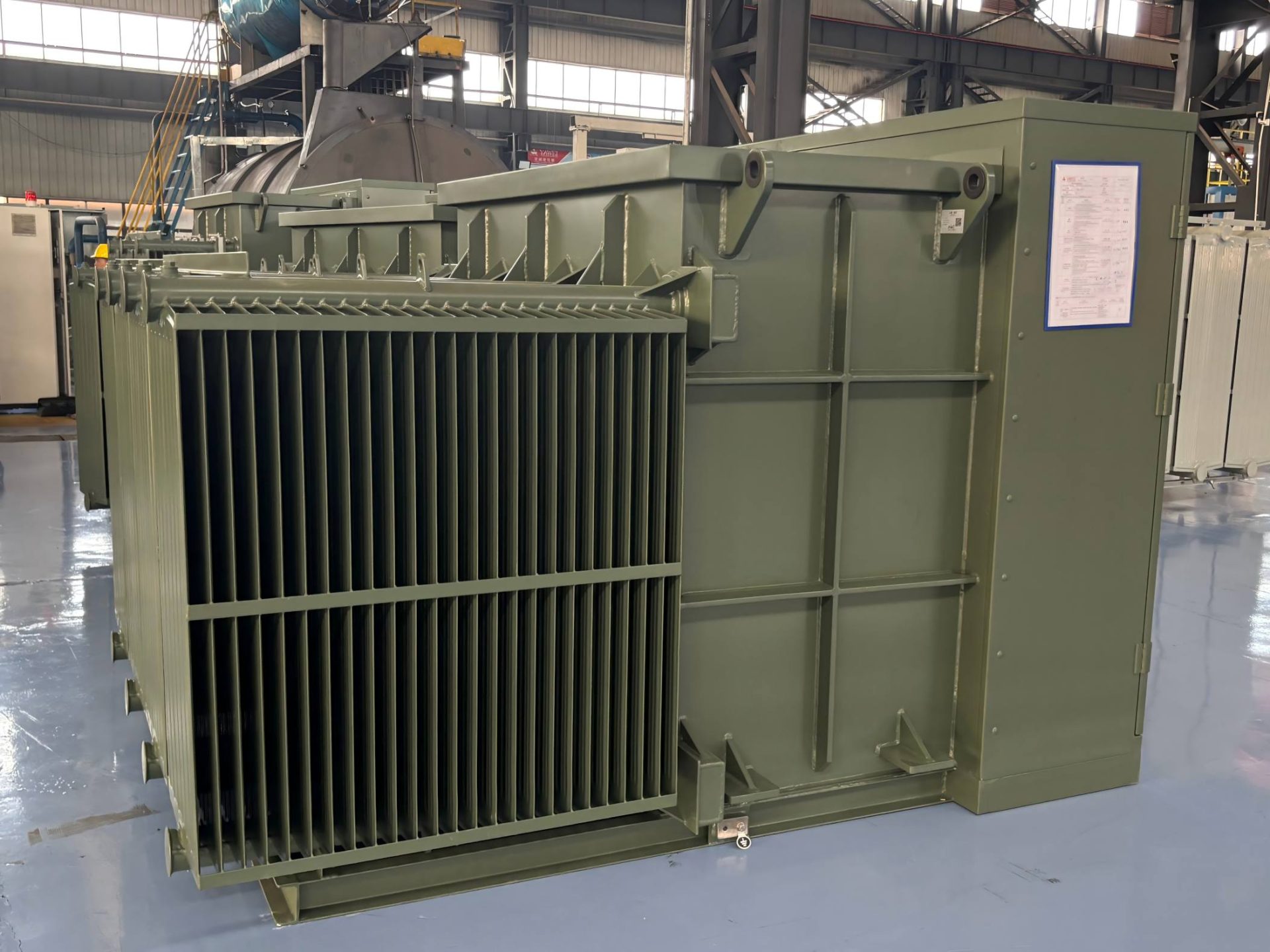 three-phase pad-mounted transformer rear compartment