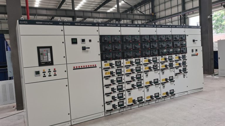 Complete MNS low‑voltage switchgear assembly