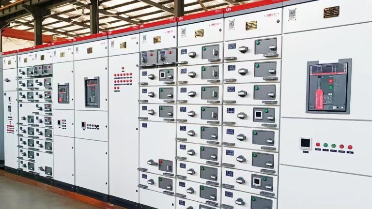 Industrial application of MNS low voltage switchgear