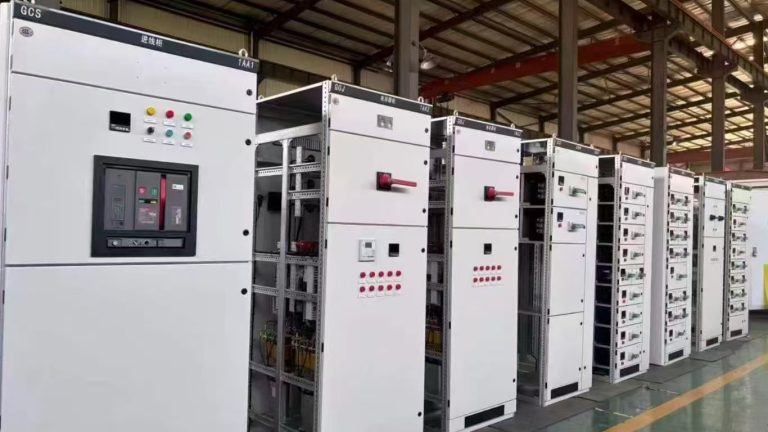 Industrial medium and low voltage switchgear system1