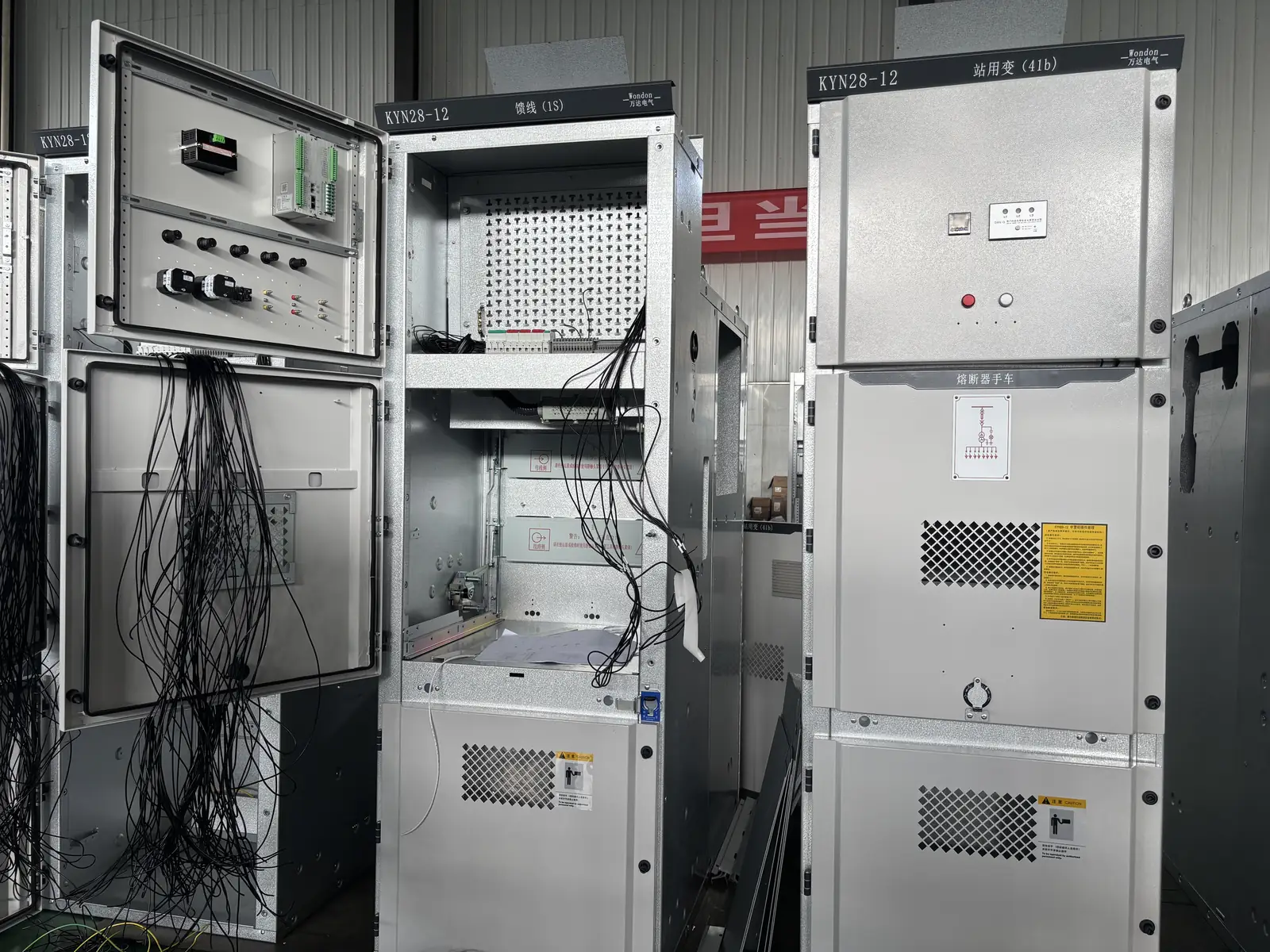 kyn28-12-switchgear-internal-wiring